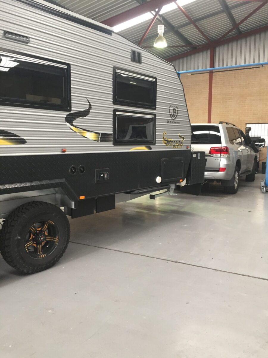Caravan hooked up to a 4wd