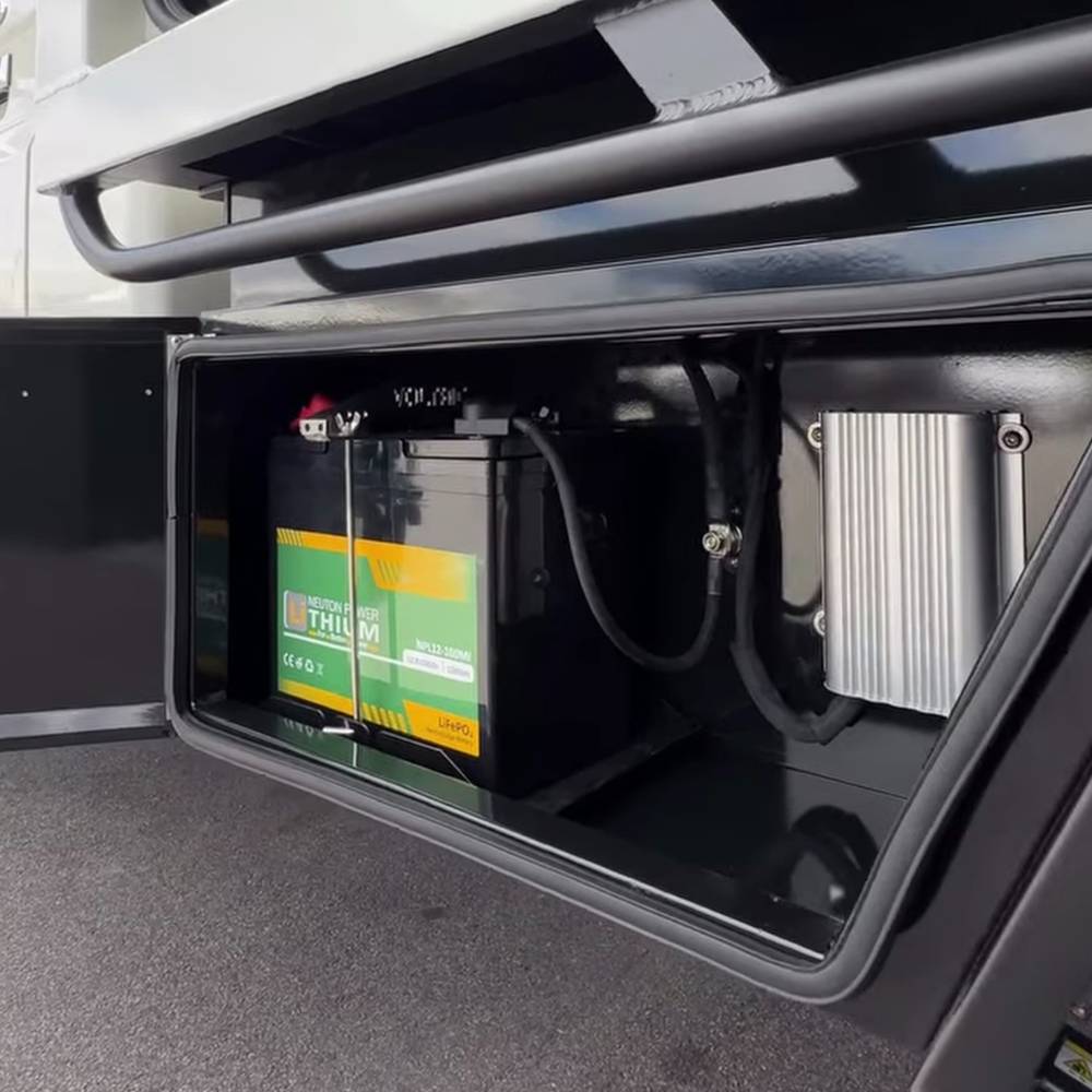 Fleet fitout dual battery