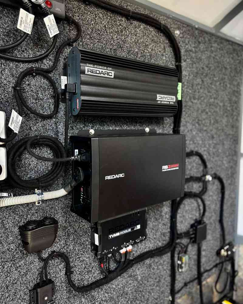 Redarc Manager30 system powered by 300Ah of Neuton Lithium batteries